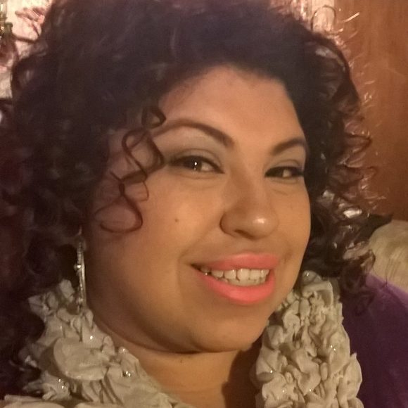 Meet your Posher, Mayda - Picture 1 of 1